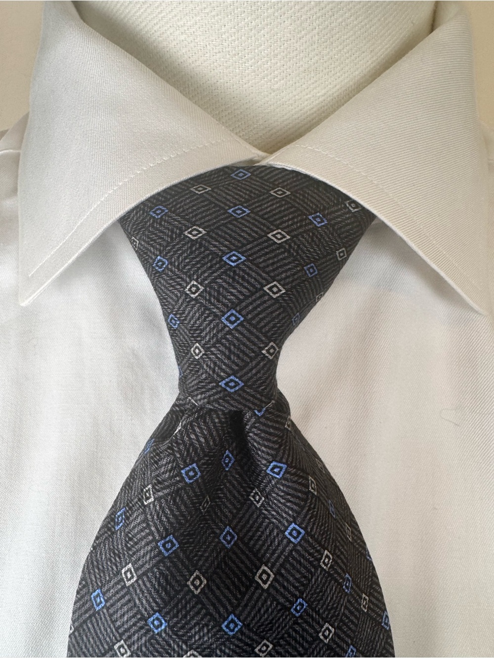 RBM Collection Men's Necktie Classic Black Geometric Silk Tie with Blue Accents